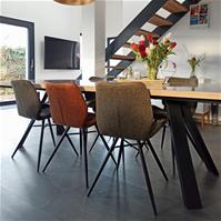 Sfeerfoto Chaise de salle à manger industrielle Barrel en éco-cuir anthracite