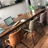 Sfeerfoto Chaise de salle à manger industrielle Barrel en éco-cuir anthracite
